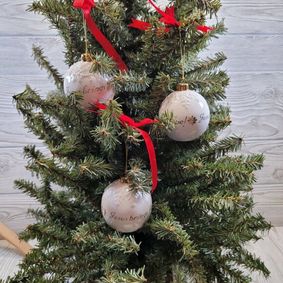 Set of 3 Christmas Ornaments Jesus Brings Joy Peace Hope White Ceramic - Picture 2 of 8